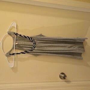 Kiwi grey and black tank top